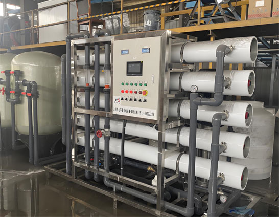 鋰電池工業(yè)超純水設備的工藝技術